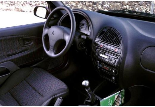 CITROEN Saxo hatchback tablica rozdzielcza