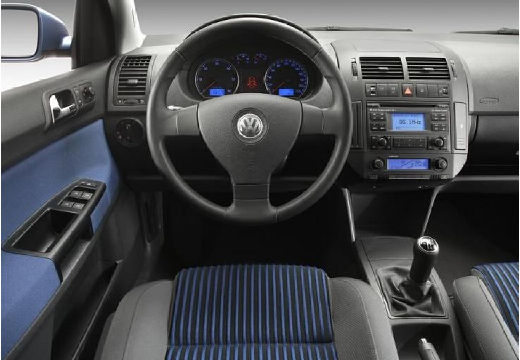 VOLKSWAGEN Polo IV II hatchback niebieski jasny tablica rozdzielcza