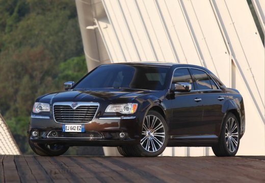 LANCIA Thema III sedan brązowy przedni lewy