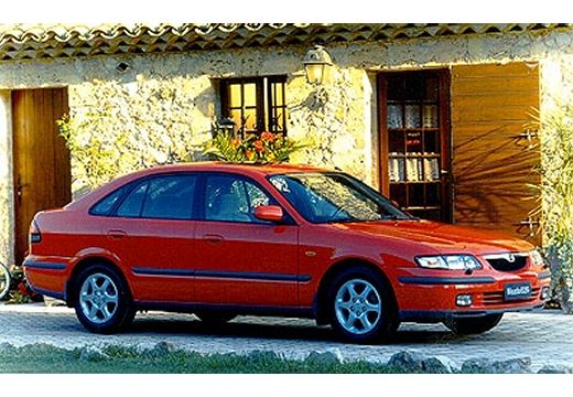 MAZDA 626 hatchback czerwony jasny przedni prawy