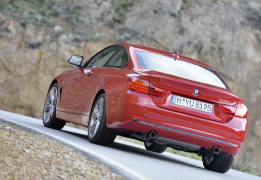 BMW Seria 4 F32 coupe czerwony jasny tylny lewy