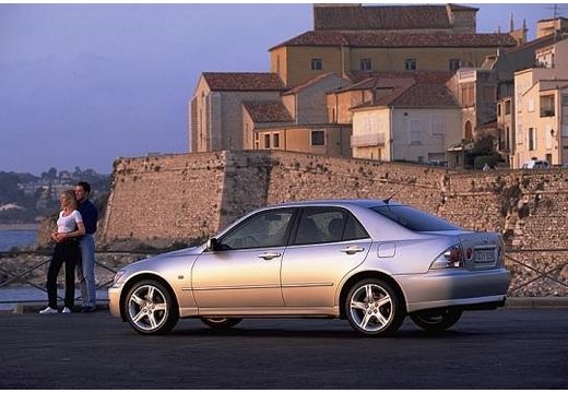LEXUS IS 200 Elegance Sedan I 2.0 155KM (1999)