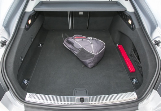 AUDI A7 Sportback II hatchback przestrzeń załadunkowa