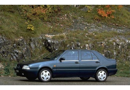 FIAT Croma hatchback przedni lewy