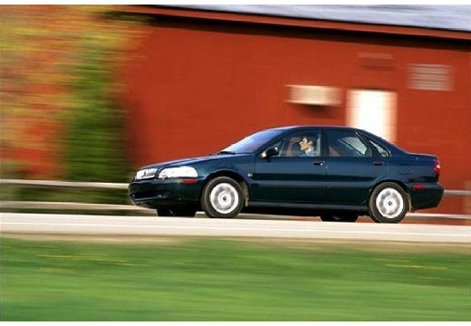 VOLVO S40 III sedan zielony przedni lewy