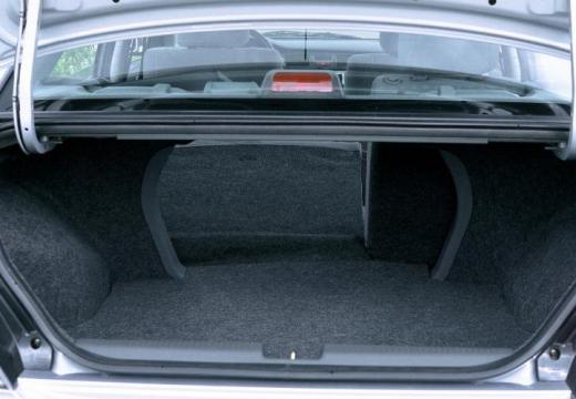MITSUBISHI Lancer sedan silver grey przestrzeń załadunkowa