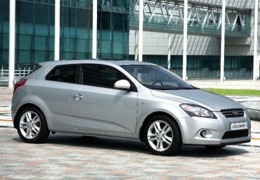 KIA Ceed Proceed II hatchback silver grey przedni prawy