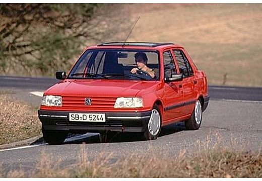 PEUGEOT 309 I hatchback czerwony jasny przedni lewy