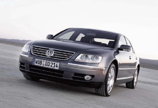 VOLKSWAGEN Phaeton sedan silver grey przedni lewy