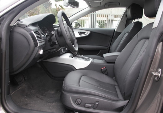 AUDI A7 Sportback II hatchback wnętrze