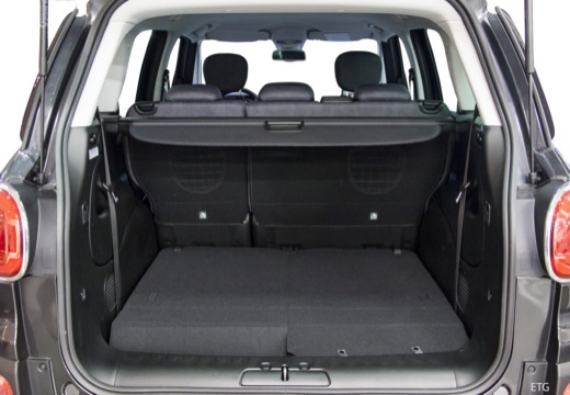 FIAT 500 L I hatchback przestrzeń załadunkowa