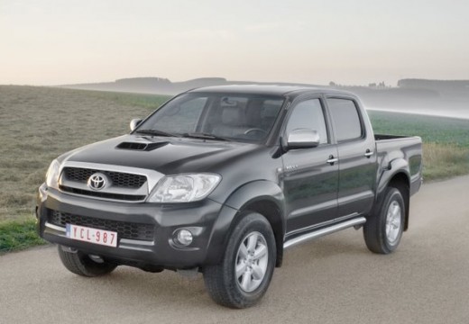 Toyota HiLux pickup szary ciemny przedni lewy