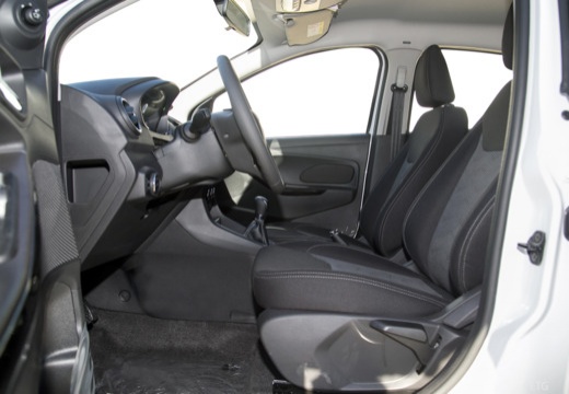 FORD Ka+ hatchback biały wnętrze