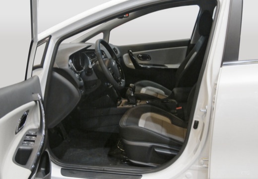 KIA Ceed IV hatchback wnętrze