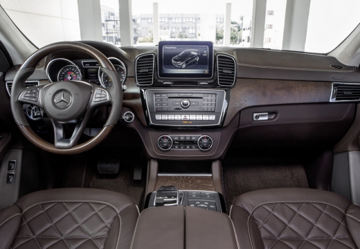 MERCEDES-BENZ Klasa GLE hatchback tablica rozdzielcza