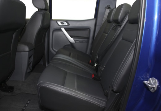 FORD Ranger pickup niebieski jasny wnętrze