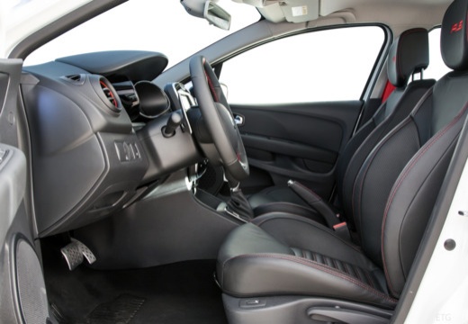 RENAULT Clio IV II hatchback wnętrze