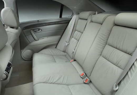 HONDA Legend sedan wnętrze
