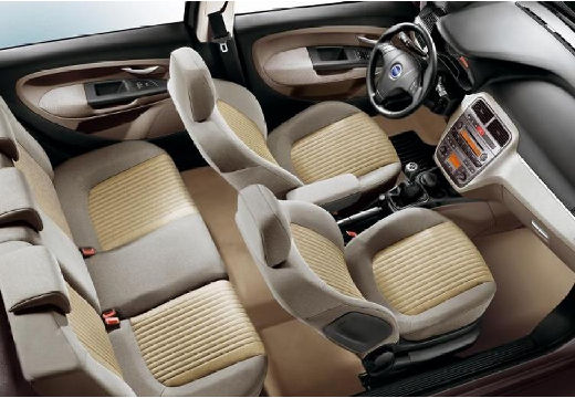 FIAT Punto Grande hatchback wnętrze