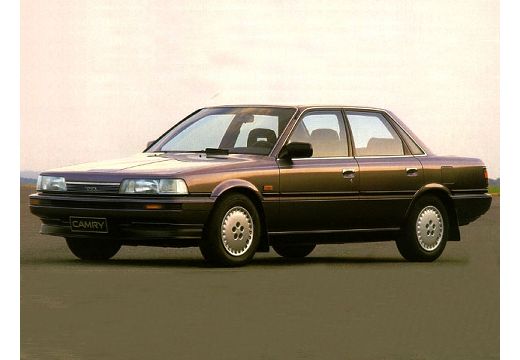 Toyota Camry 2.0 TD GL Sedan I 84KM (diesel)