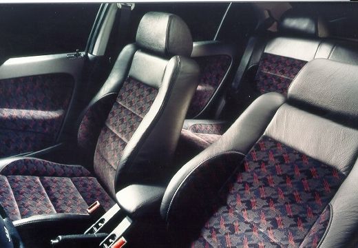 HONDA Civic III hatchback wnętrze