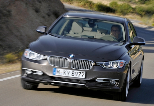 BMW Seria 3 sedan