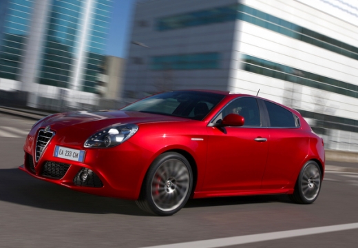ALFA ROMEO Giulietta I hatchback czerwony jasny przedni lewy