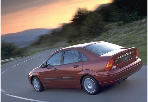 FORD Focus sedan bordeaux (czerwony ciemny) tylny lewy