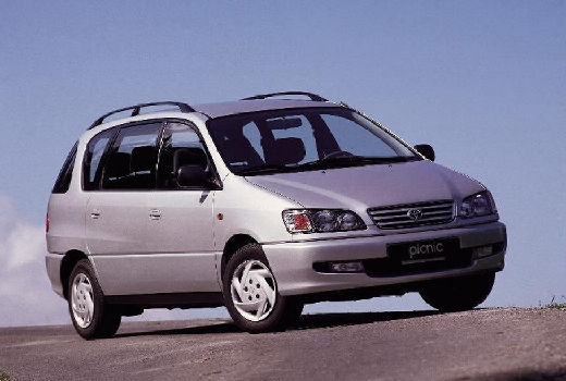 Toyota Picnic van silver grey przedni prawy
