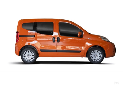 FIAT Fiorino kombi pomarańczowy boczny prawy