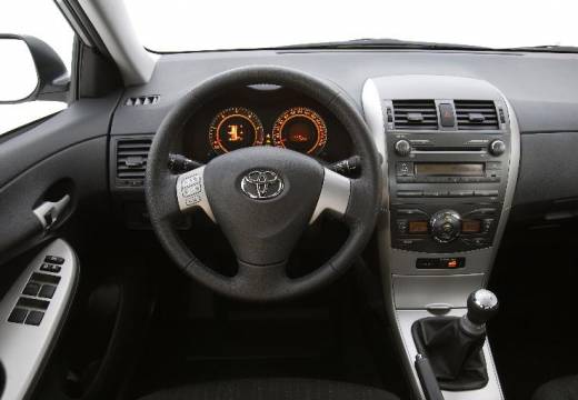 Toyota Corolla I sedan silver grey tablica rozdzielcza