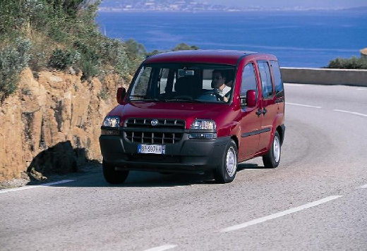 FIAT Doblo I kombi bordeaux (czerwony ciemny) przedni lewy