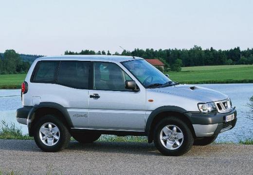 NISSAN Terrano kombi silver grey przedni prawy