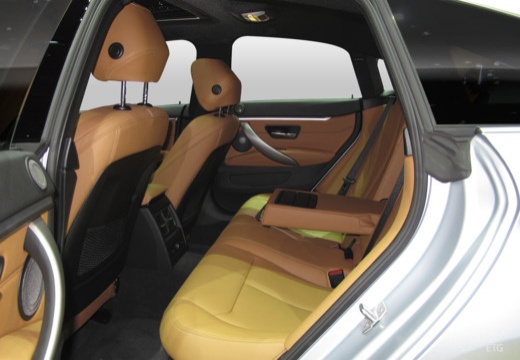 BMW Seria 4 hatchback wnętrze