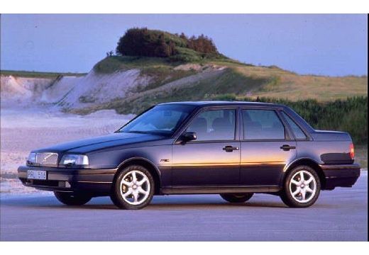 VOLVO 460 Sedan
