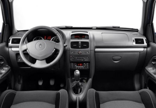 RENAULT Clio Hatchback II Storia