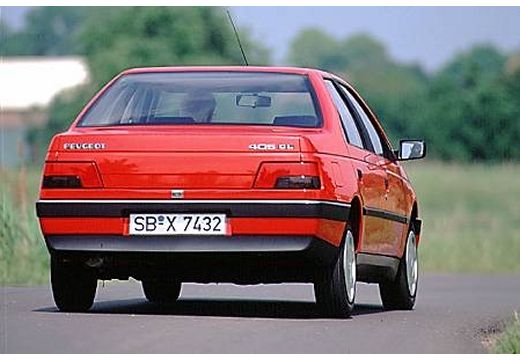 PEUGEOT 405 sedan czerwony jasny tylny prawy