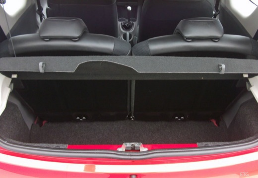CITROEN C1 hatchback przestrzeń załadunkowa