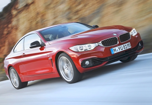 BMW Seria 4 coupe czerwony jasny przedni prawy