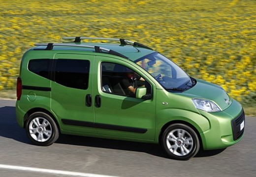 FIAT Fiorino kombi zielony przedni prawy