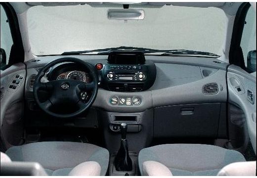 NISSAN Almera Tino kombi mpv wnętrze