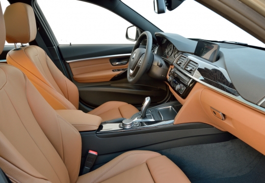 BMW Seria 3 kombi brązowy wnętrze