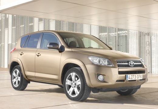 Toyota RAV4 V kombi beige przedni prawy