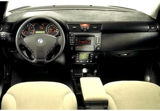 FIAT Stilo II hatchback tablica rozdzielcza