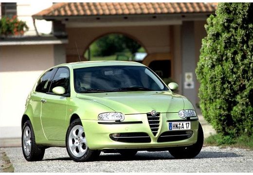 ALFA ROMEO 147 hatchback zielony jasny przedni prawy