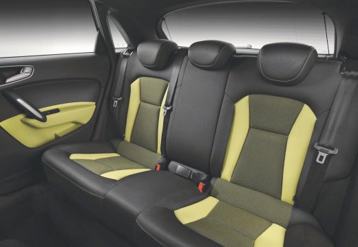 AUDI A1 hatchback wnętrze