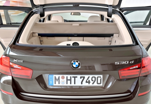 BMW Seria 5 Touring F11 II kombi przestrzeń załadunkowa