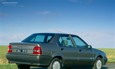 RENAULT R9