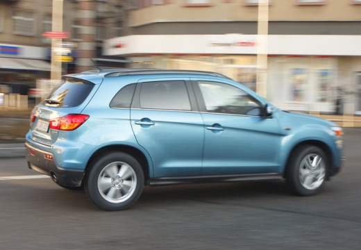 MITSUBISHI ASX I hatchback niebieski jasny tylny prawy