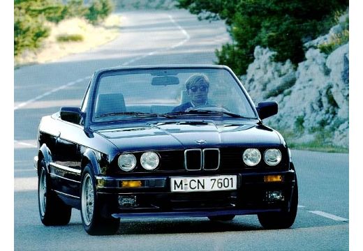 BMW Seria 3 kabriolet czarny przedni prawy
